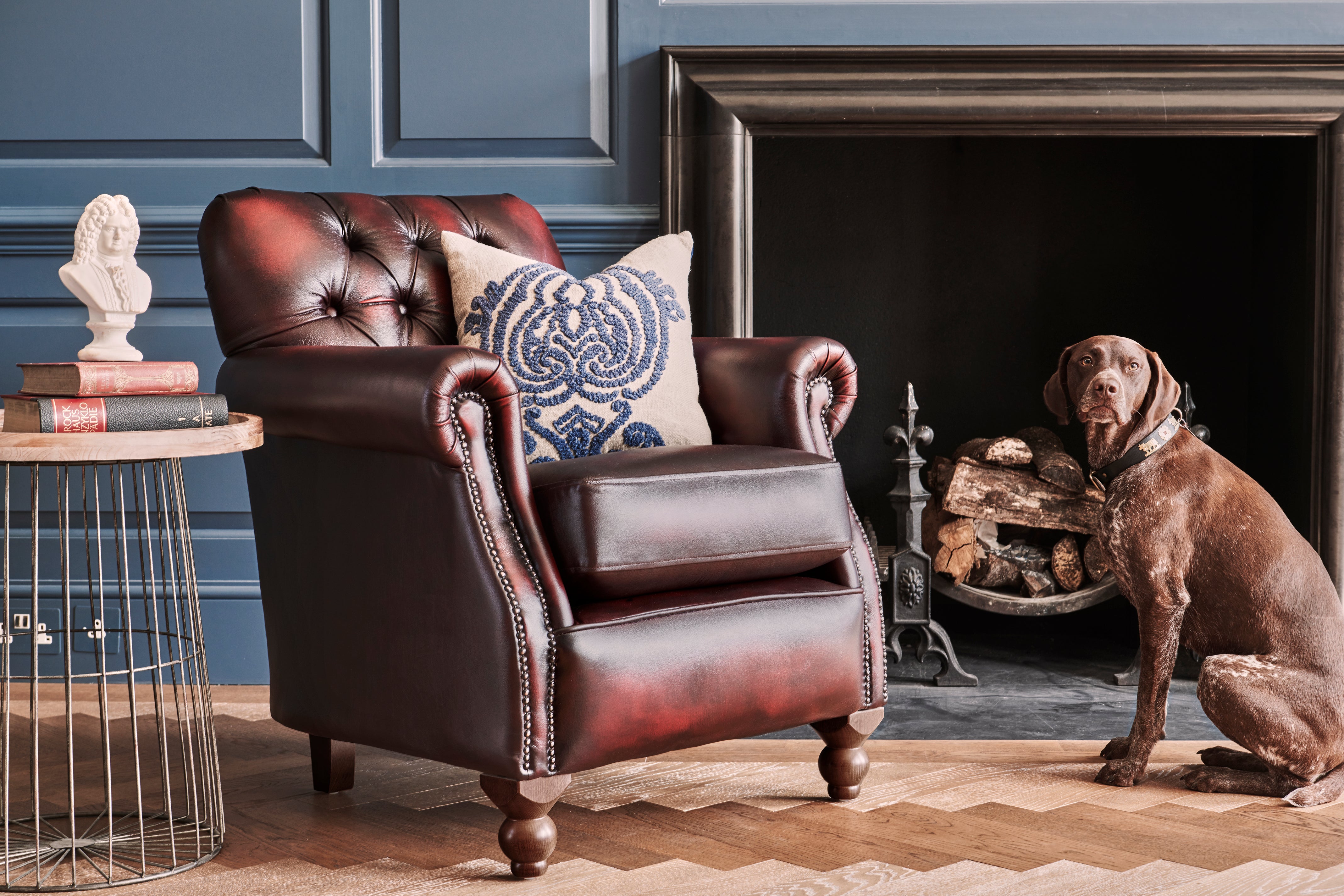 Victoria Armchair Antique Red